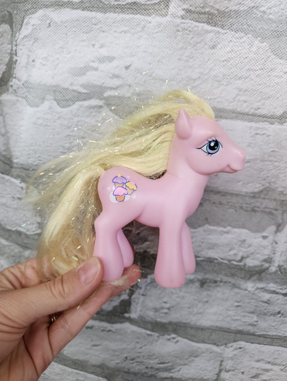 Generation 3 My Little Pony Cupcake Brushable